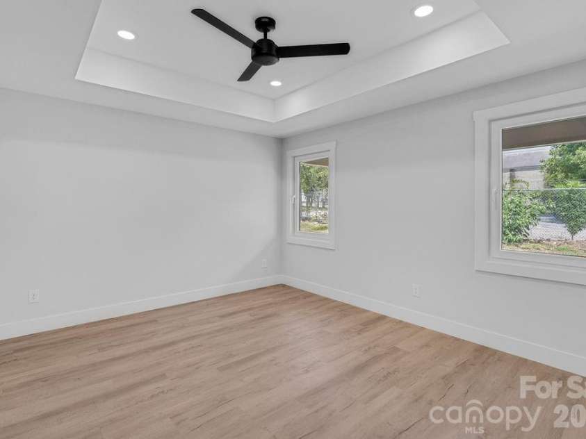 520 Second Avenue, Gastonia, NC 28054.  MLS# CAR4409852, YatesRealty ID 41189. 