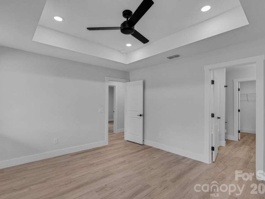 520 Second Avenue, Gastonia, NC 28054.  MLS# CAR4409852, YatesRealty ID 41189. 