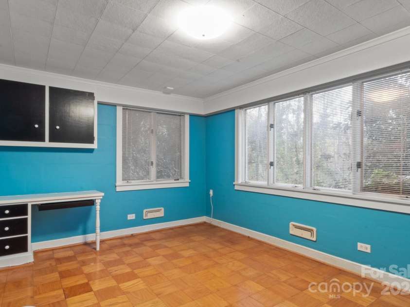 702 Forest Hill Drive, Shelby, NC 28150.  MLS# CAR4185280, YatesRealty ID 4119. ...also offers built-ins and more wonderful windows!