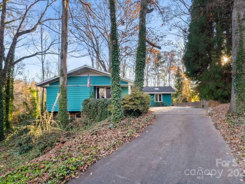 702 Forest Hill Drive, Shelby, NC 28150.  MLS# CAR4185280, YatesRealty ID 4119. ...surrounded by trees and nature.