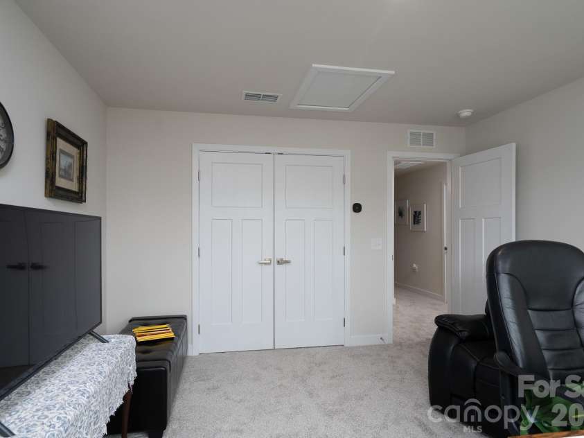121 Jameson Park Drive, Troutman, NC 28166.  MLS# CAR4409911, YatesRealty ID 41192. 