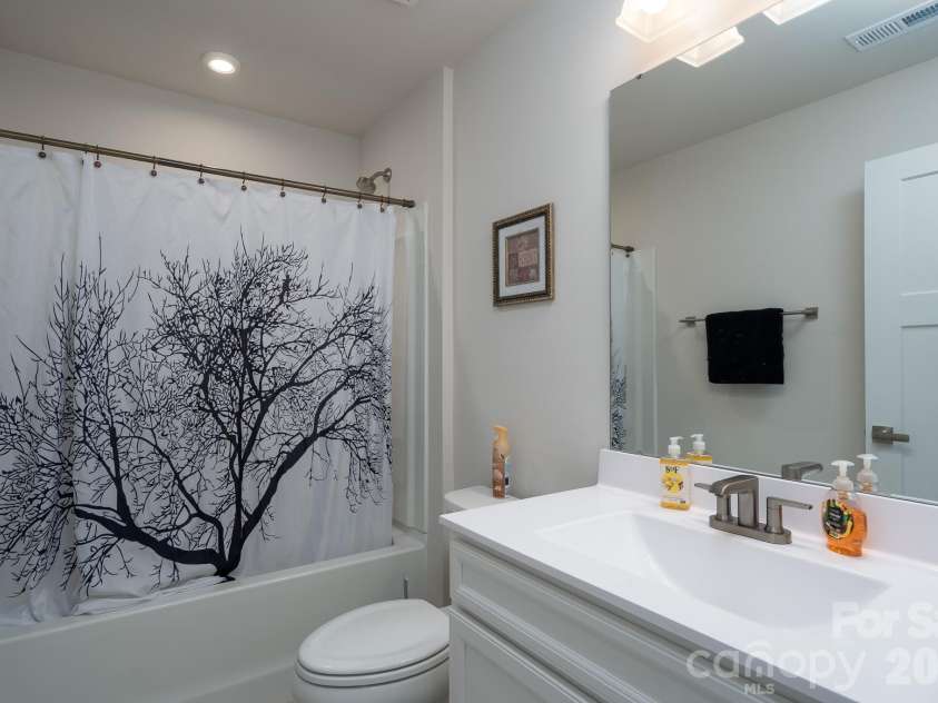 121 Jameson Park Drive, Troutman, NC 28166.  MLS# CAR4409911, YatesRealty ID 41192. 