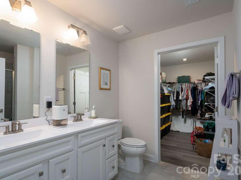 121 Jameson Park Drive, Troutman, NC 28166.  MLS# CAR4409911, YatesRealty ID 41192. 