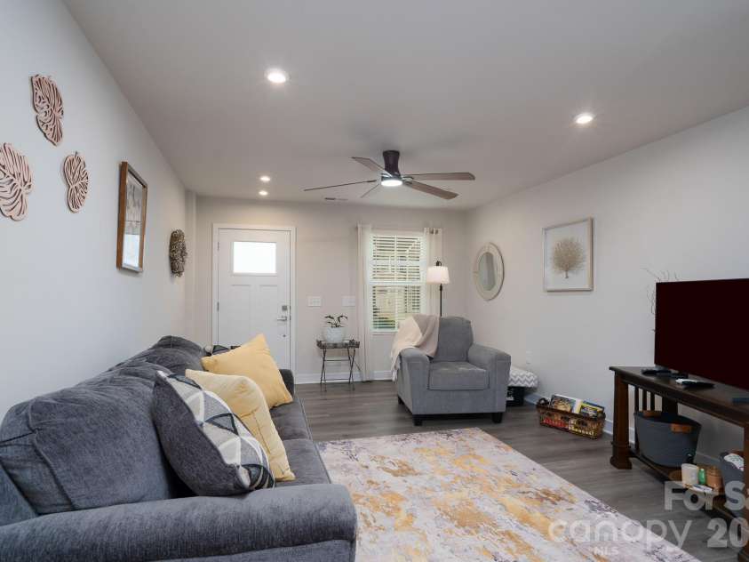 121 Jameson Park Drive, Troutman, NC 28166.  MLS# CAR4409911, YatesRealty ID 41192. 