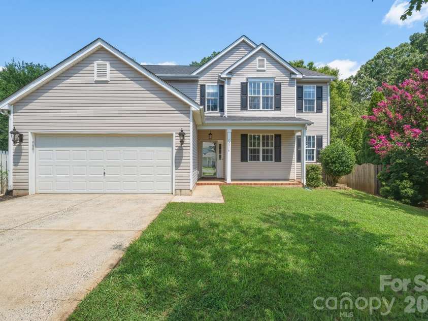 13316 Emerald Branch Lane, Charlotte, NC 28273.  MLS# CAR4409494, YatesRealty ID 41194. 