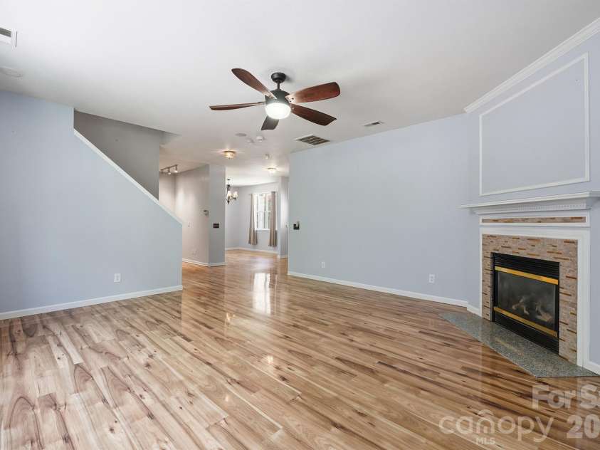 13316 Emerald Branch Lane, Charlotte, NC 28273.  MLS# CAR4409494, YatesRealty ID 41194. 