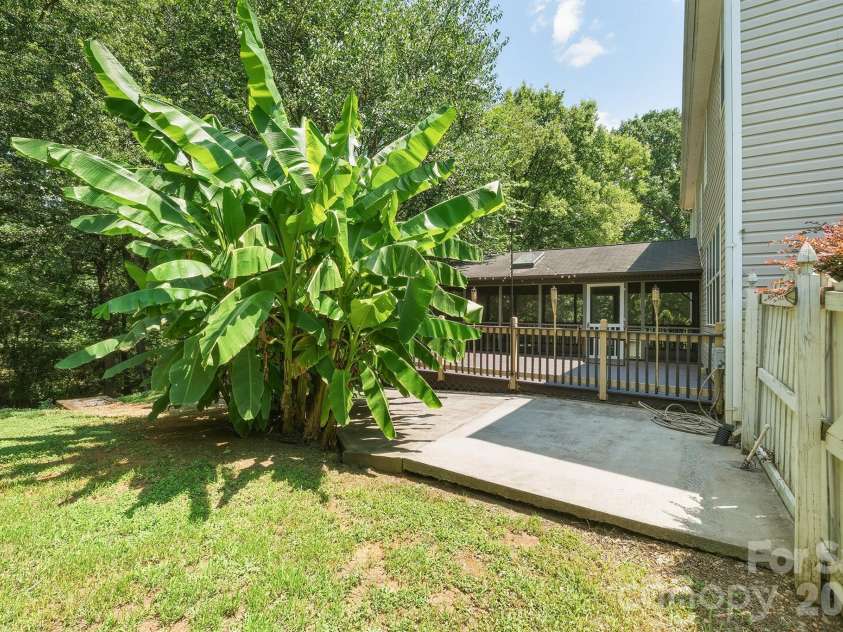 13316 Emerald Branch Lane, Charlotte, NC 28273.  MLS# CAR4409494, YatesRealty ID 41194. 
