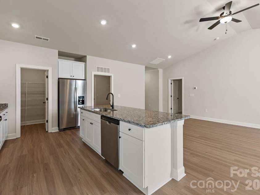 8114 Cravat Court, Charlotte, NC 28215.  MLS# CAR4410004, YatesRealty ID 41196. 