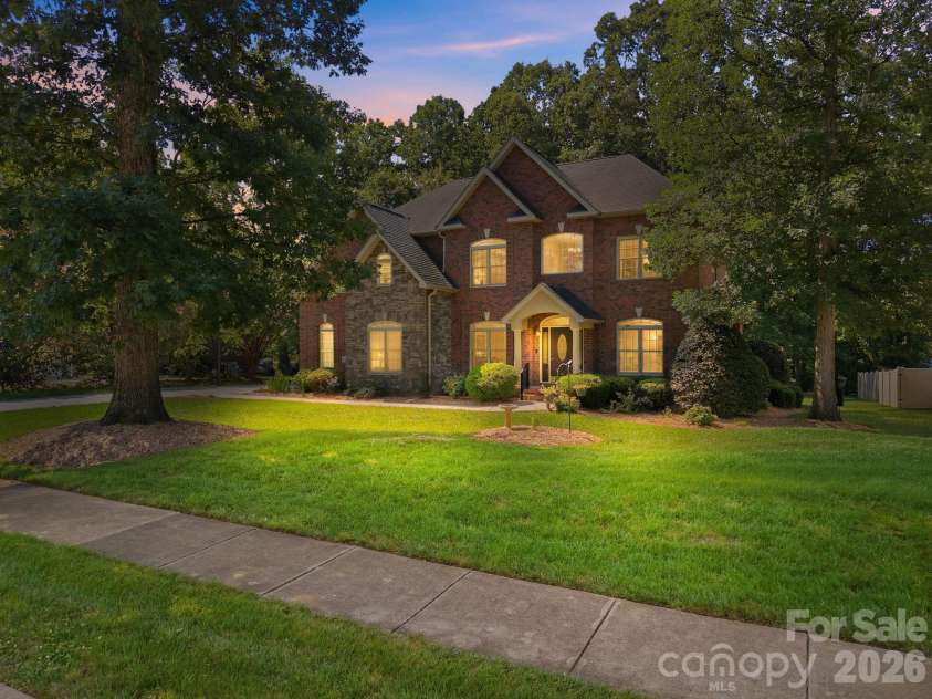 209 Churchill Drive, Salisbury, NC 28144.  MLS# CAR4409995, YatesRealty ID 41199. 