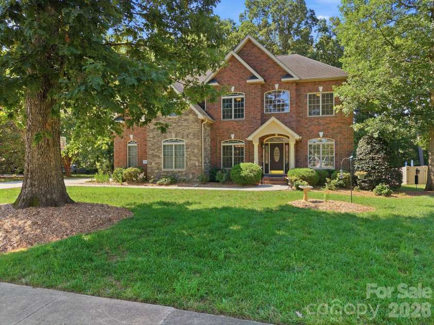209 Churchill Drive, Salisbury, NC 28144.  MLS# CAR4409995, YatesRealty ID 41199. 