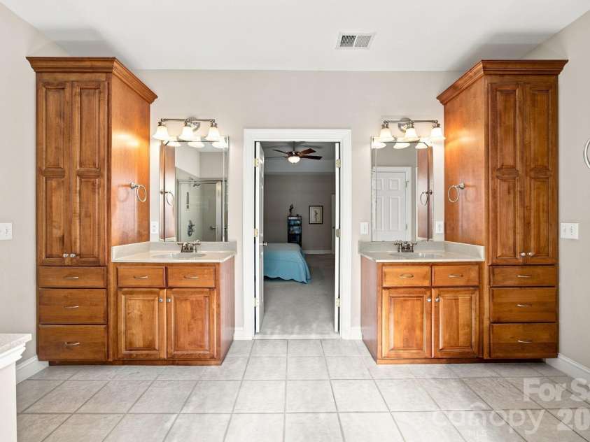 209 Churchill Drive, Salisbury, NC 28144.  MLS# CAR4409995, YatesRealty ID 41199. 