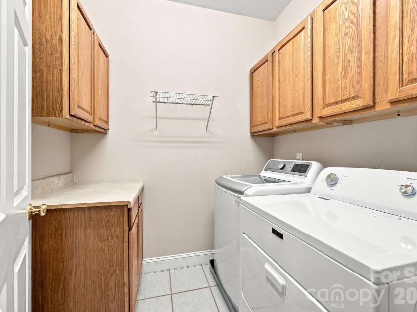 209 Churchill Drive, Salisbury, NC 28144.  MLS# CAR4409995, YatesRealty ID 41199. 