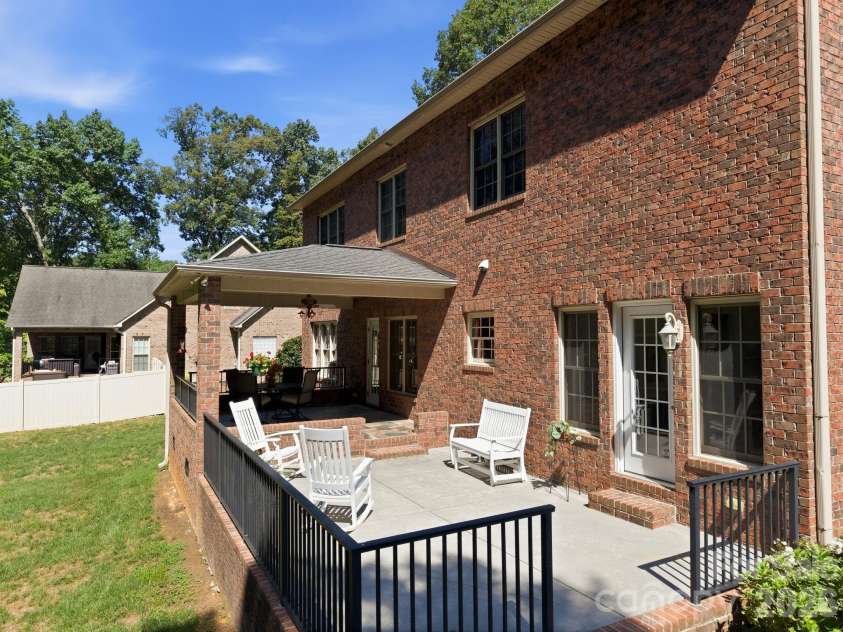 209 Churchill Drive, Salisbury, NC 28144.  MLS# CAR4409995, YatesRealty ID 41199. 