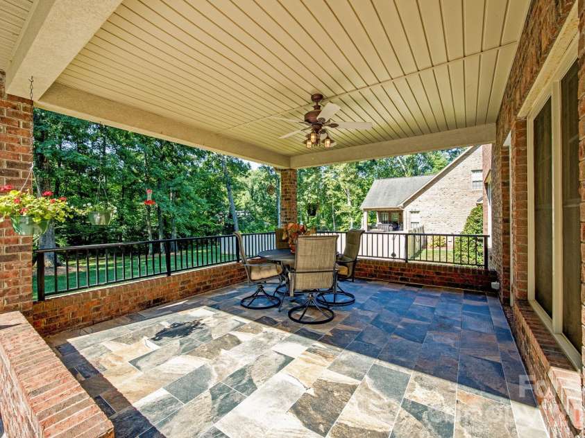 209 Churchill Drive, Salisbury, NC 28144.  MLS# CAR4409995, YatesRealty ID 41199. 