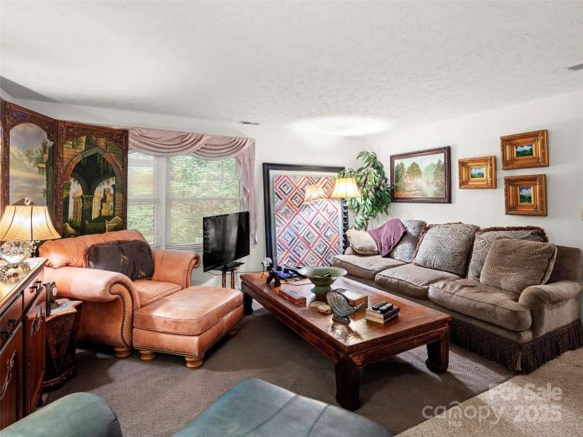 812 Crab Creek Road, Hendersonville, NC 28739.  MLS# CAR4313649, YatesRealty ID 412. 