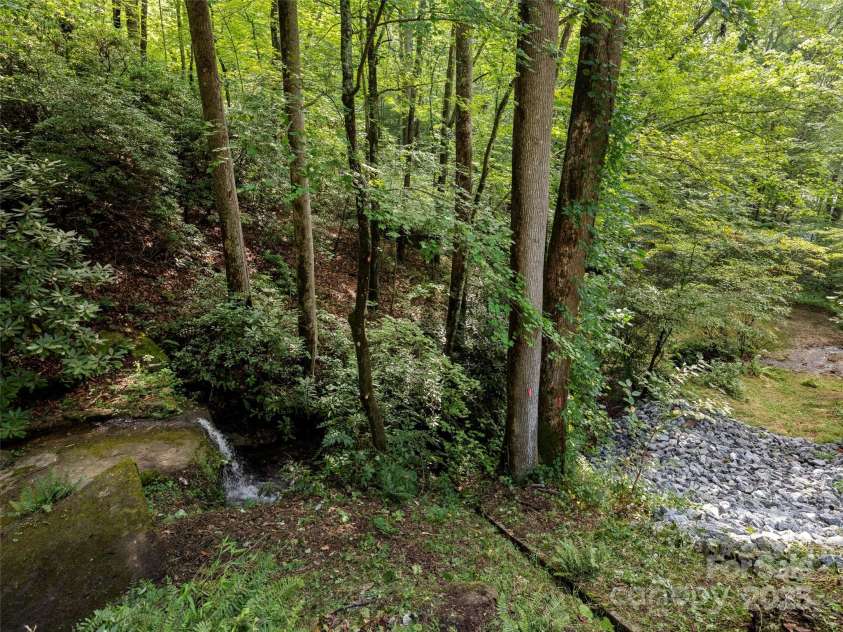 812 Crab Creek Road, Hendersonville, NC 28739.  MLS# CAR4313649, YatesRealty ID 412. 