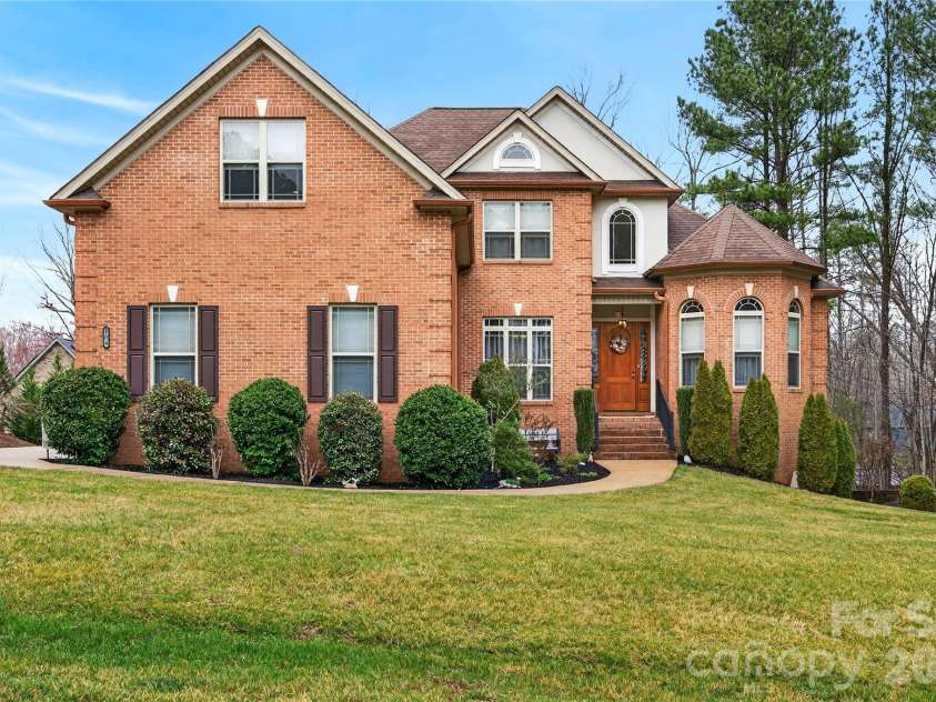 164 Crooked Branch Way, Troutman, NC 28166.  MLS# CAR4353858, YatesRealty ID 4120. 