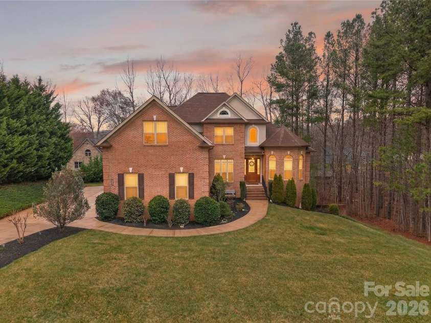 164 Crooked Branch Way, Troutman, NC 28166.  MLS# CAR4353858, YatesRealty ID 4120. 