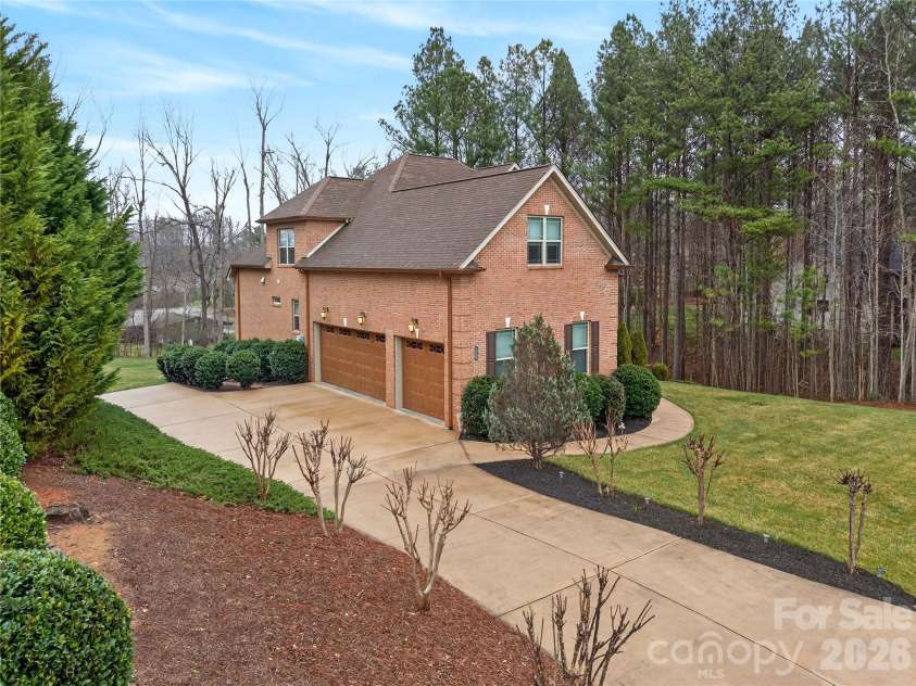 164 Crooked Branch Way, Troutman, NC 28166.  MLS# CAR4353858, YatesRealty ID 4120. 