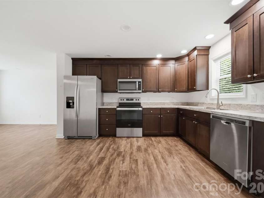 117 Falls Street, Morganton, NC 28655.  MLS# CAR4409147, YatesRealty ID 41201. 