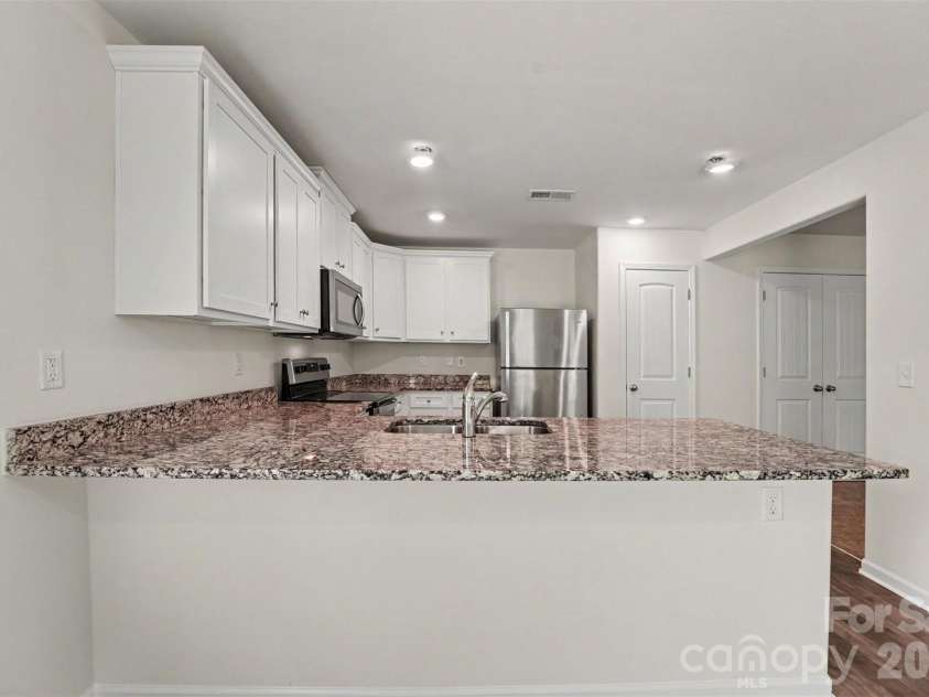336 Frank Burns Way, Kings Mountain, NC 28086.  MLS# CAR4406864, YatesRealty ID 41205. 