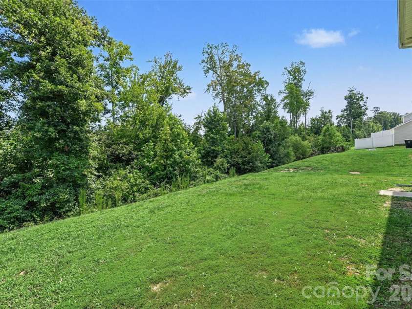 336 Frank Burns Way, Kings Mountain, NC 28086.  MLS# CAR4406864, YatesRealty ID 41205. 