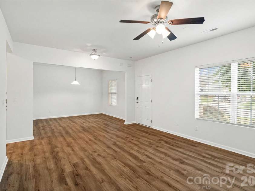 175 Glastonbury Drive, Mooresville, NC 28115.  MLS# CAR4410034, YatesRealty ID 41206. 