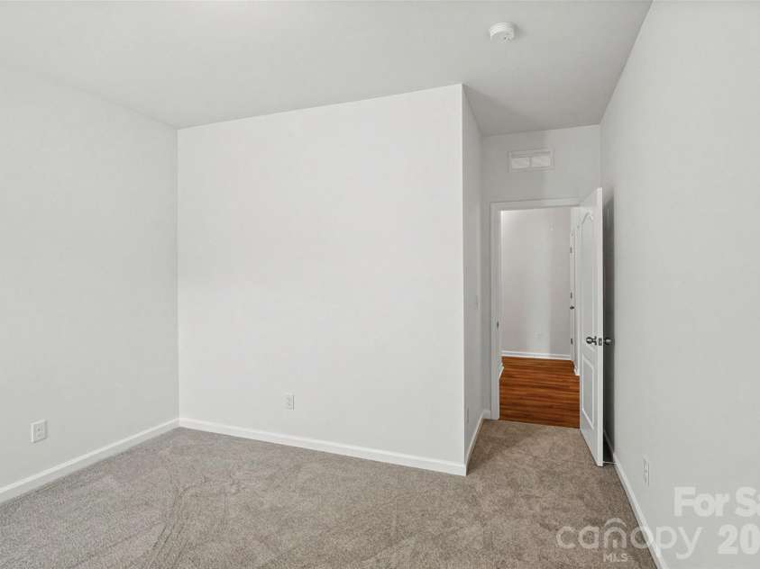 175 Glastonbury Drive, Mooresville, NC 28115.  MLS# CAR4410034, YatesRealty ID 41206. 