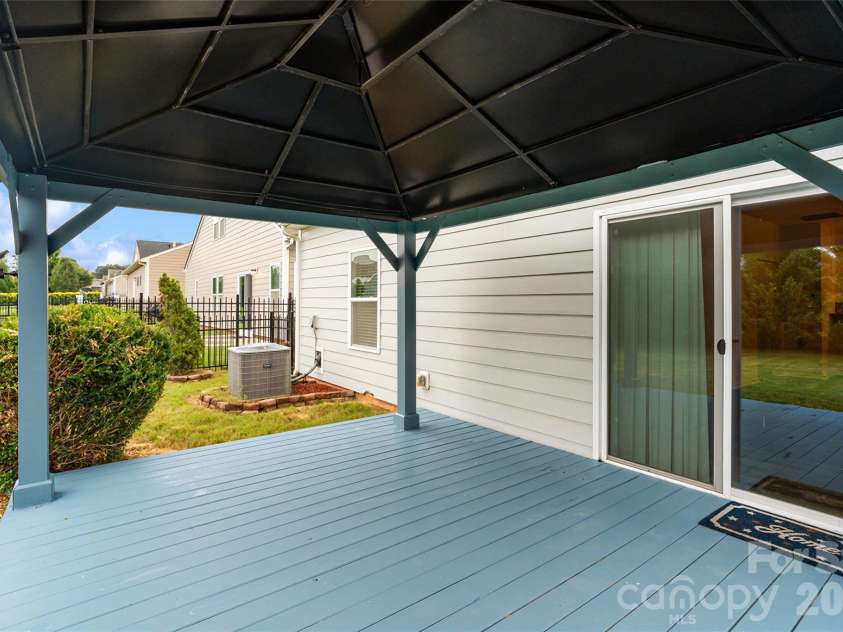 175 Glastonbury Drive, Mooresville, NC 28115.  MLS# CAR4410034, YatesRealty ID 41206. 