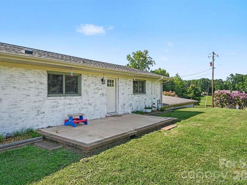 184 Hawkins Holler Drive, Salisbury, NC 28146.  MLS# CAR4410213, YatesRealty ID 41207. 