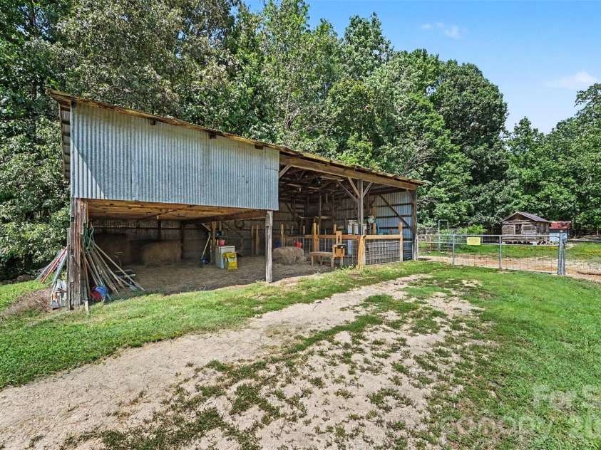 184 Hawkins Holler Drive, Salisbury, NC 28146.  MLS# CAR4410213, YatesRealty ID 41207. 