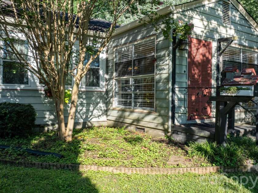 509 Westview Street, Lenoir, NC 28645.  MLS# CAR4410233, YatesRealty ID 41208. 