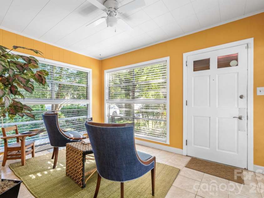 509 Westview Street, Lenoir, NC 28645.  MLS# CAR4410233, YatesRealty ID 41208. 
