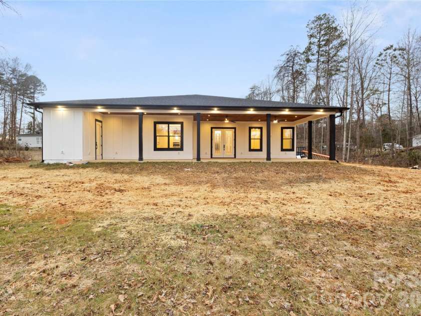 6855 Union Road, Gastonia, NC 28056.  MLS# CAR4224089, YatesRealty ID 4121. 