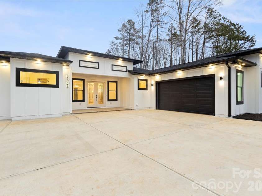 6855 Union Road, Gastonia, NC 28056.  MLS# CAR4224089, YatesRealty ID 4121. 