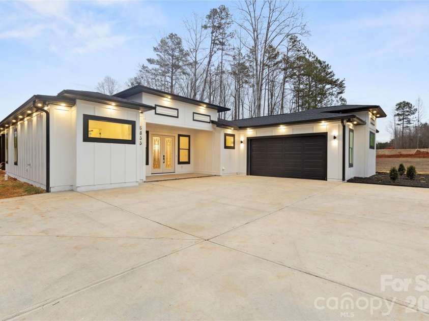 6855 Union Road, Gastonia, NC 28056.  MLS# CAR4224089, YatesRealty ID 4121. 