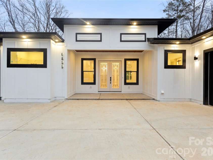 6855 Union Road, Gastonia, NC 28056.  MLS# CAR4224089, YatesRealty ID 4121. 