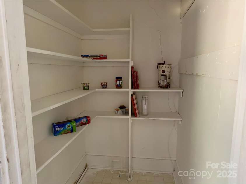 808 Saluda Street, Rock Hill, SC 29730.  MLS# CAR4235529, YatesRealty ID 4121. 