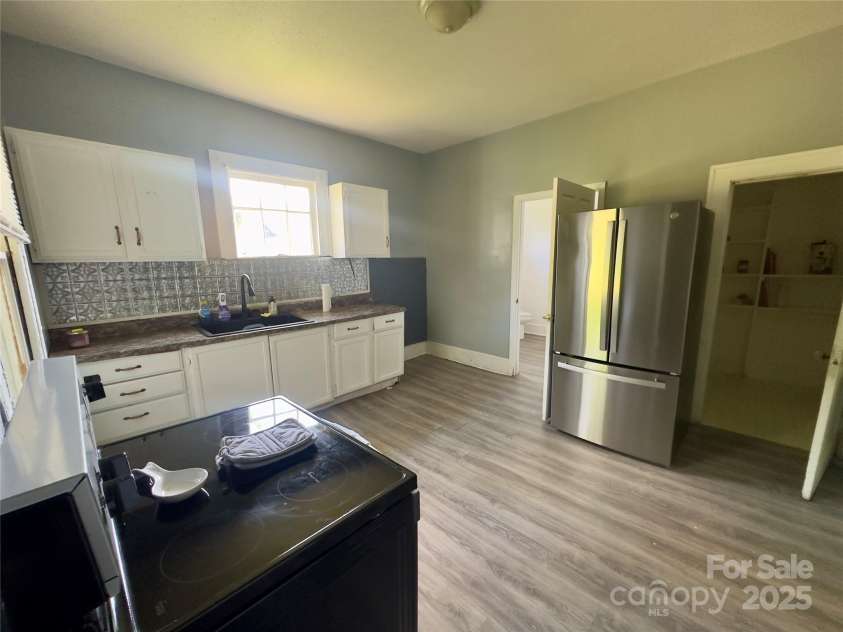 808 Saluda Street, Rock Hill, SC 29730.  MLS# CAR4235529, YatesRealty ID 4121. 