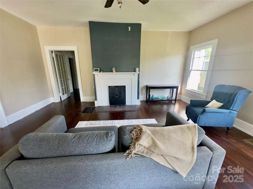 808 Saluda Street, Rock Hill, SC 29730.  MLS# CAR4235529, YatesRealty ID 4121. 