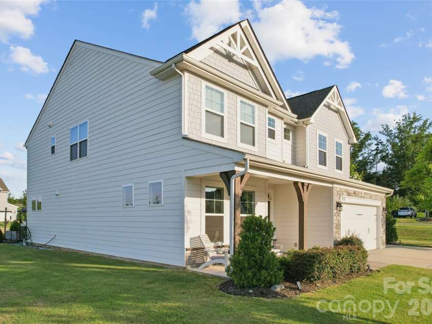 311 Bouchard Drive, Waxhaw, NC 28173.  MLS# CAR4410430, YatesRealty ID 41211. 