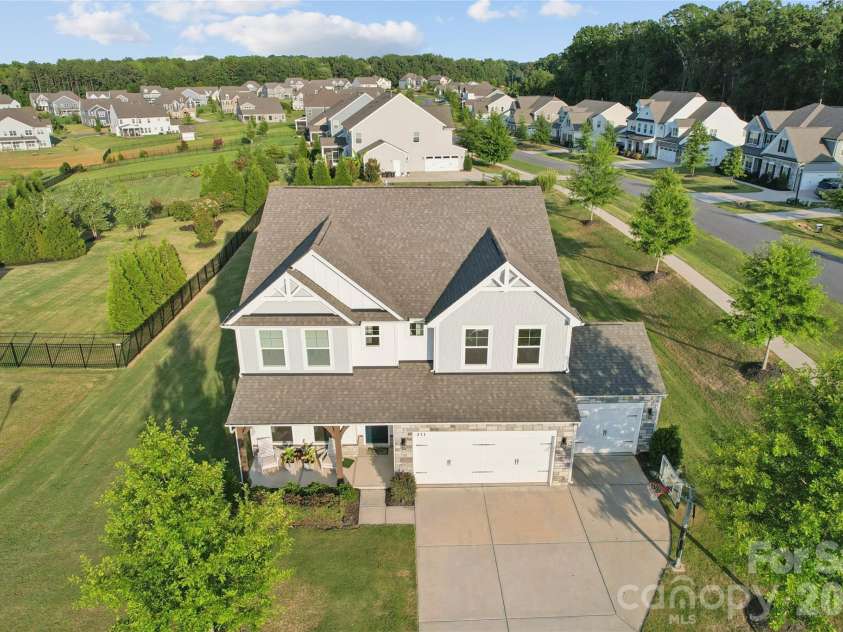 311 Bouchard Drive, Waxhaw, NC 28173.  MLS# CAR4410430, YatesRealty ID 41211. 