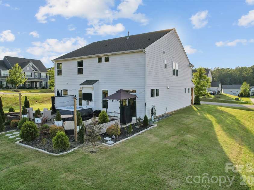 311 Bouchard Drive, Waxhaw, NC 28173.  MLS# CAR4410430, YatesRealty ID 41211. 