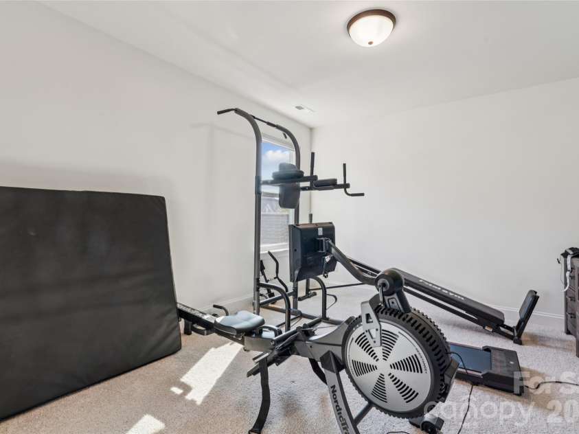 311 Bouchard Drive, Waxhaw, NC 28173.  MLS# CAR4410430, YatesRealty ID 41211. Flex Space in Primary