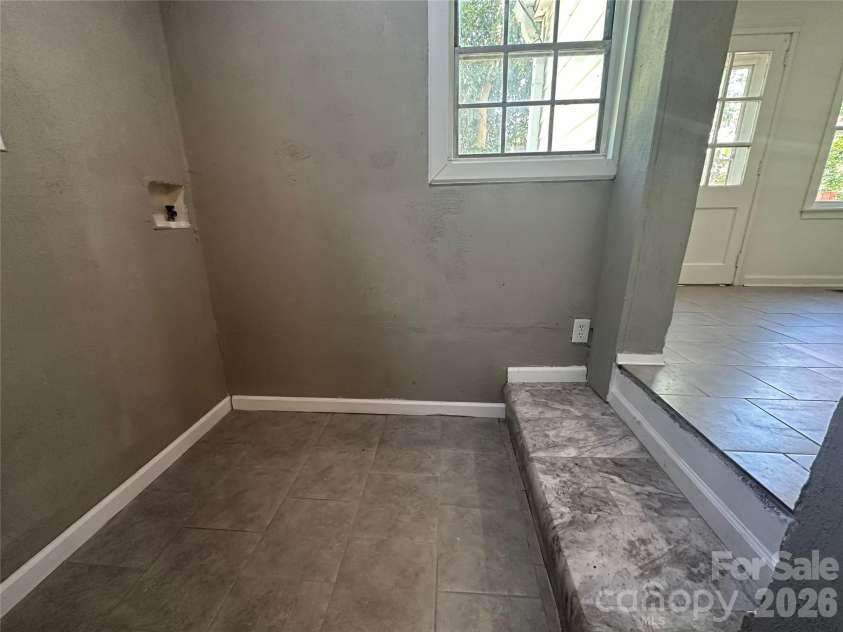 1005 William Drive, Winston Salem, NC 27127.  MLS# CAR4410567, YatesRealty ID 41213. Laundry room