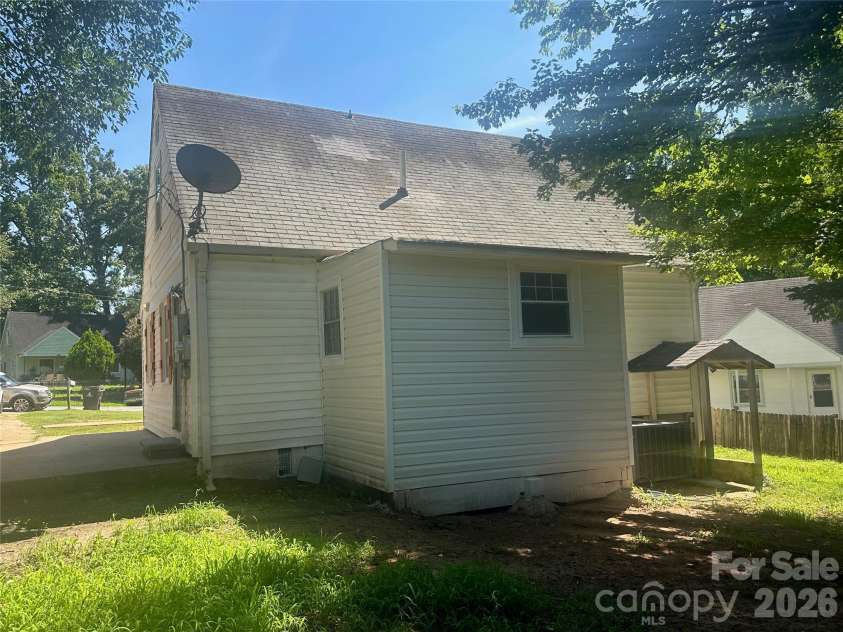 1005 William Drive, Winston Salem, NC 27127.  MLS# CAR4410567, YatesRealty ID 41213. Rear View