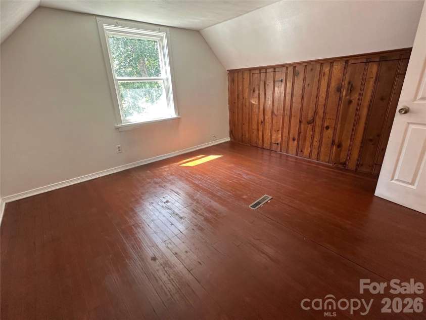1005 William Drive, Winston Salem, NC 27127.  MLS# CAR4410567, YatesRealty ID 41213. Upper Bedroom