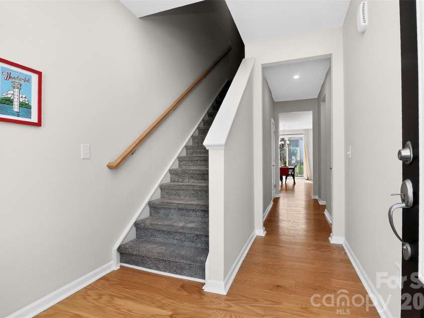 5316 Somerset Hill Lane, Charlotte, NC 28269.  MLS# CAR4410792, YatesRealty ID 41215. 