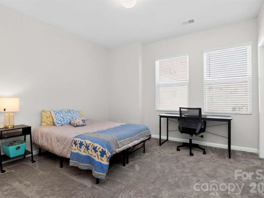 5316 Somerset Hill Lane, Charlotte, NC 28269.  MLS# CAR4410792, YatesRealty ID 41215. 