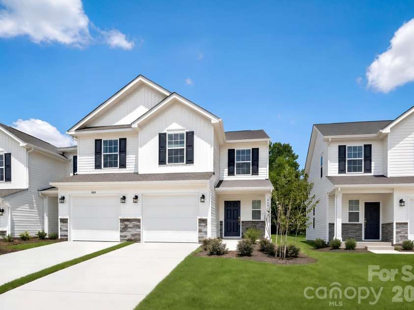 428 Sand Dunes Drive, Kannapolis, NC 28081.  MLS# CAR4410474, YatesRealty ID 41216. 